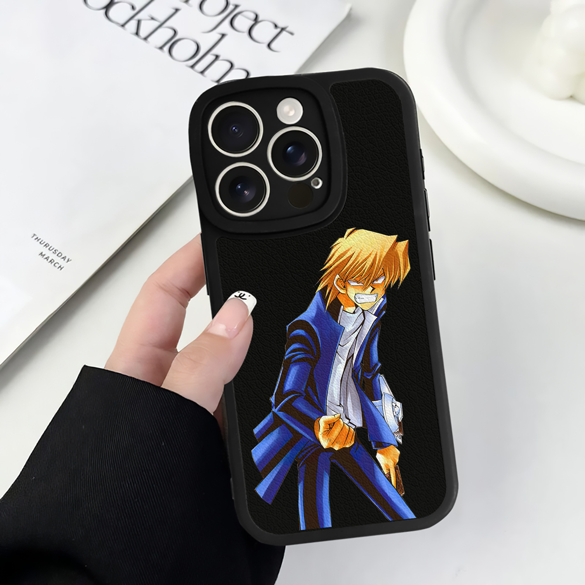遊☆戯☆王 Yu-Gi-Oh! 【iPhone 16シリーズ対応】シリコンスマホケース（レザー調） 材質：シリコン
